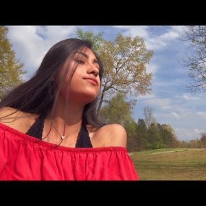 Meet your Posher, Nalleli